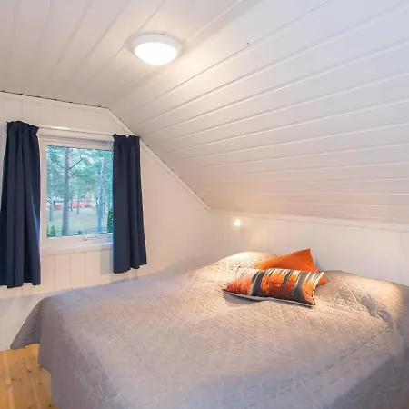 Topcamp Sjosanden - مكان تخييم ماندال