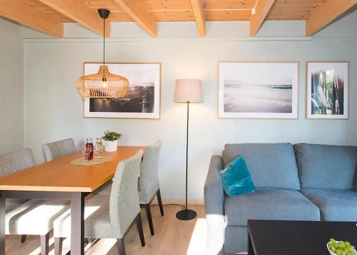 Topcamp Sjosanden - *